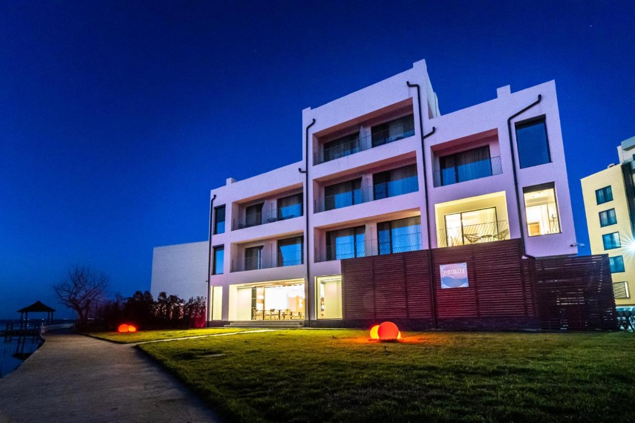 Отель Poeme Mamaia Retreat Экстерьер фото