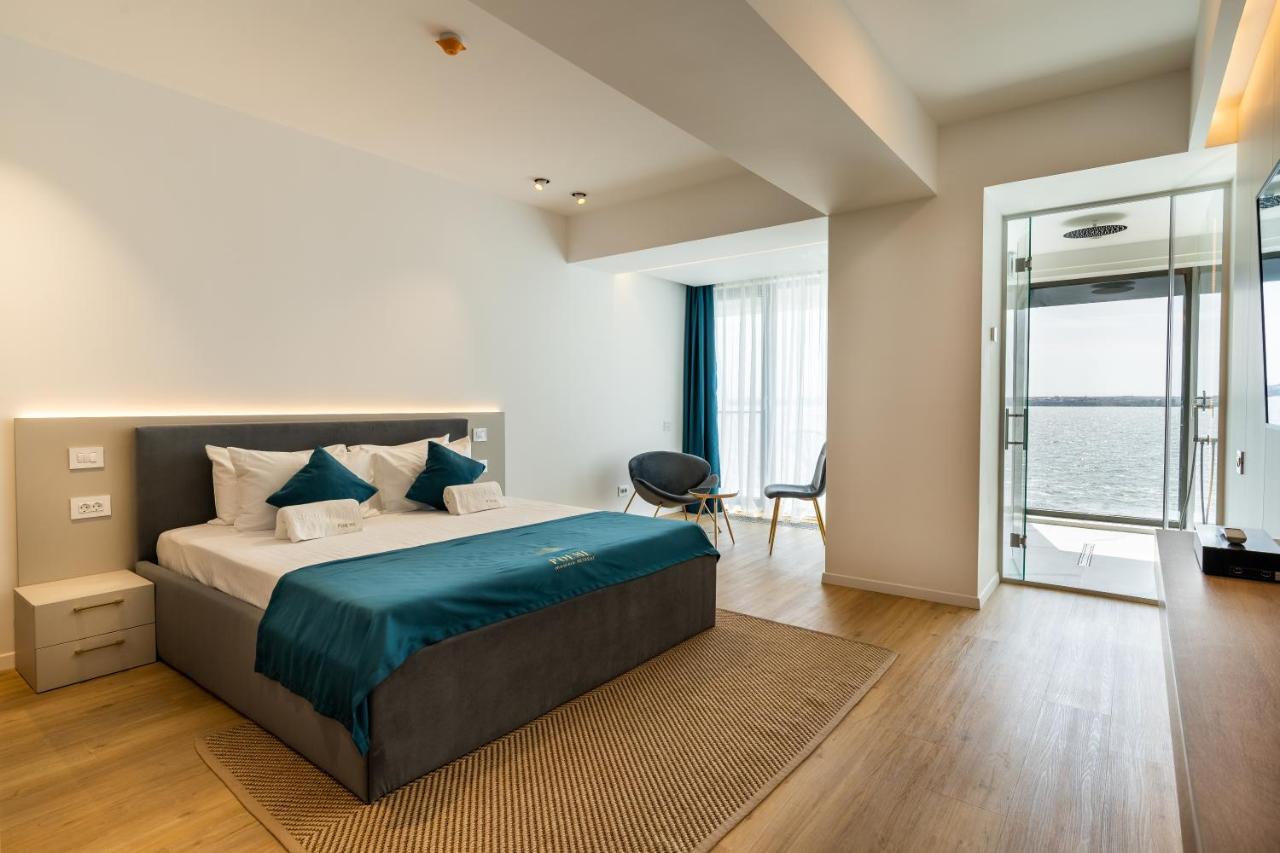 Отель Poeme Mamaia Retreat Экстерьер фото
