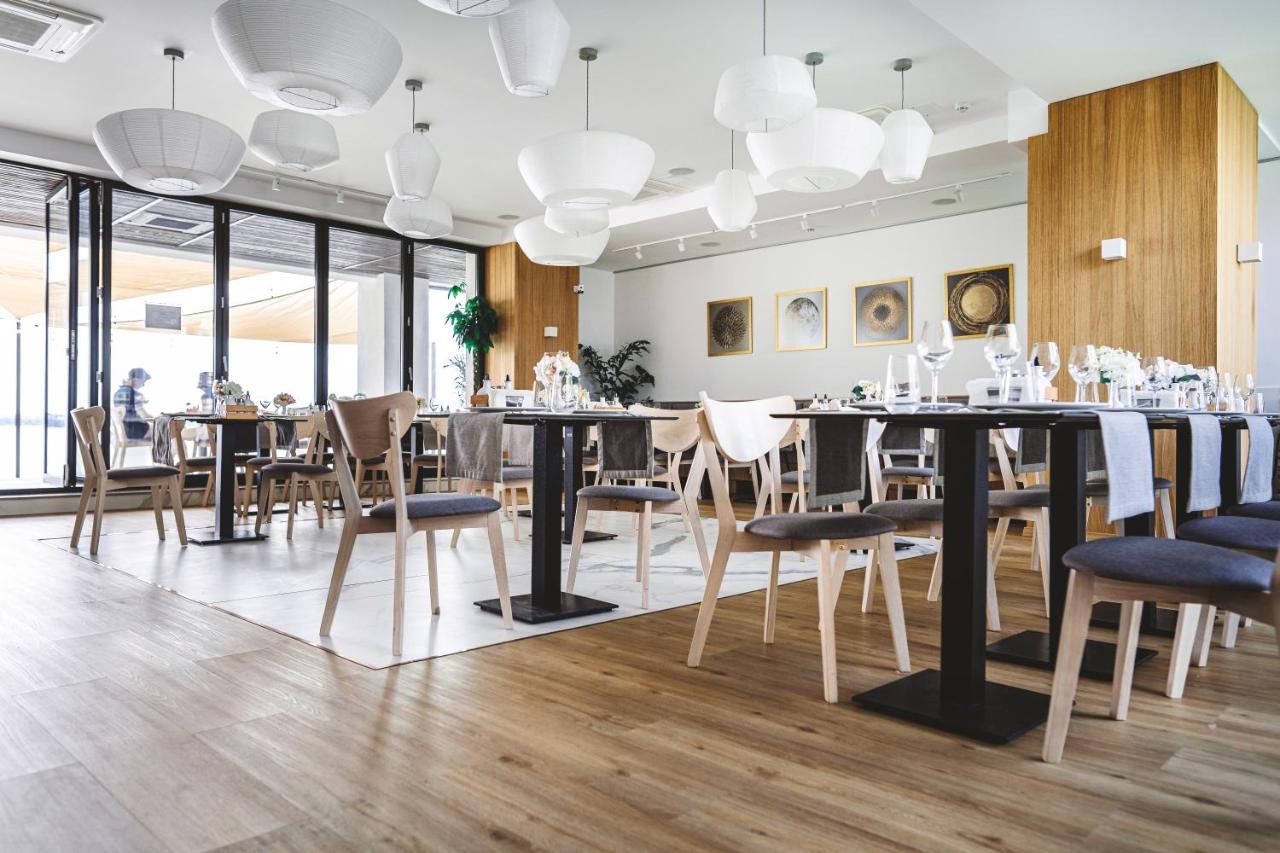 Отель Poeme Mamaia Retreat Экстерьер фото